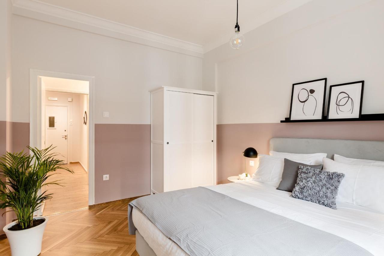 Acropolis Heart 2Bd Apartment In Plaka By Upstreet Athen Exterior foto